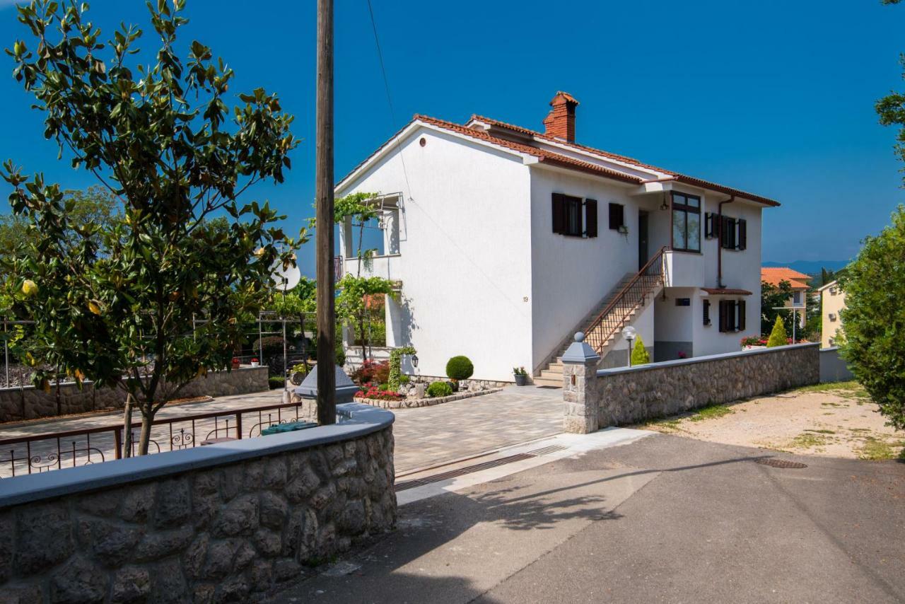 Apartments Marija & Anton Malinska Exterior foto